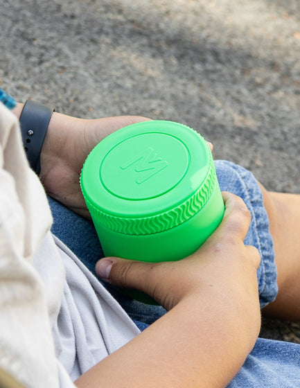 MontiiCo Insulated Food Jar - Apple lifestyle