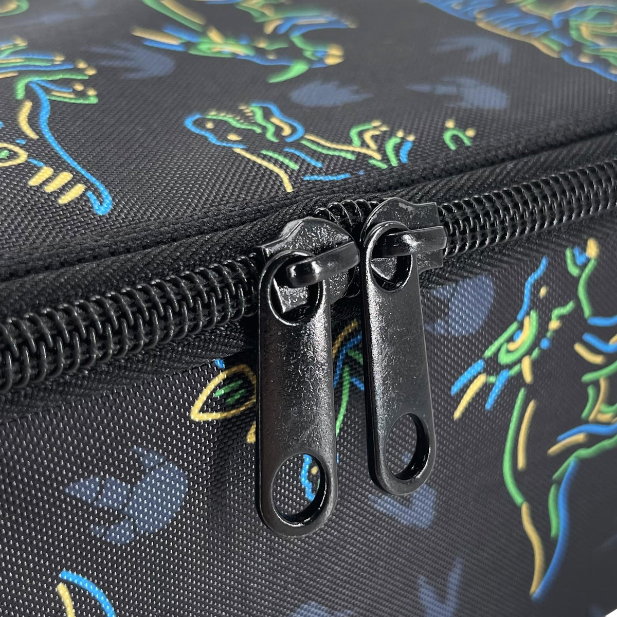 Sachi Insulated Lunch Bag and Bottle Bundle - Neon Dinosaur - BentoBliss