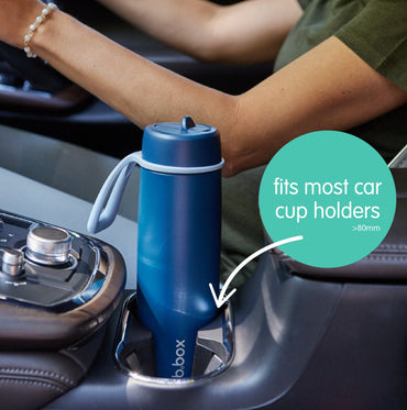 BPA-free insulated water bottle 690ml with flip-top lid