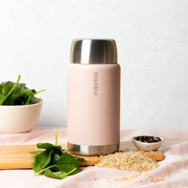 Ever Eco Rose 800ml insulated food jar thermos with silver lid on a table with ingredients
