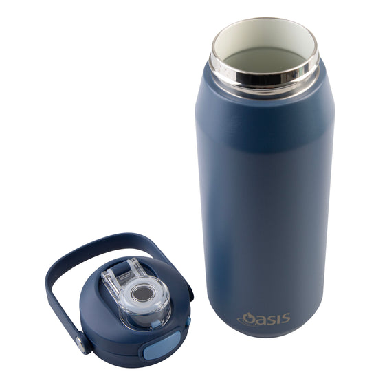 Oasis Ceramic Lined Stainless Steel Capri Drink Bottle 750ml navy bottle with detached leakproof lid and wide ceramic-lined opening.