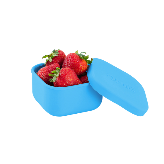 Omie snack silicone container blue colour with strawberries