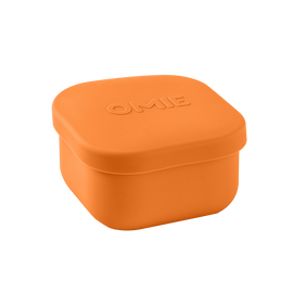 Omie snack silicone container orange colour