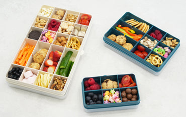 Melii Luxe Snackle box different sizes XL white colour, original blue colour and mini blue colour on white background.